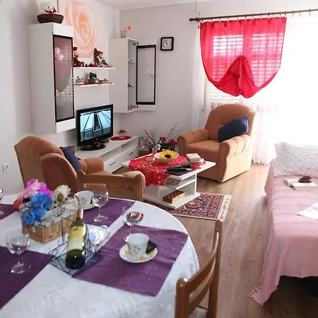 Adelita Apartment