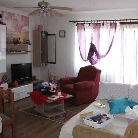 Adelita Apartment *